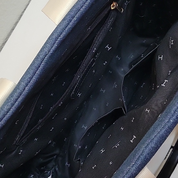 NWT Halston Denim Blue Canvas Tote Bag With Crossbody Strap - Picture 12 of 17